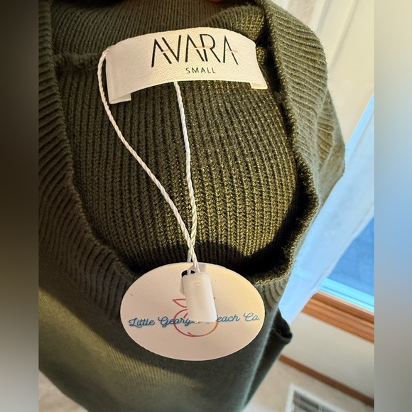 Avara Marcia Dress Olive, size Small - Picture 2 of 11